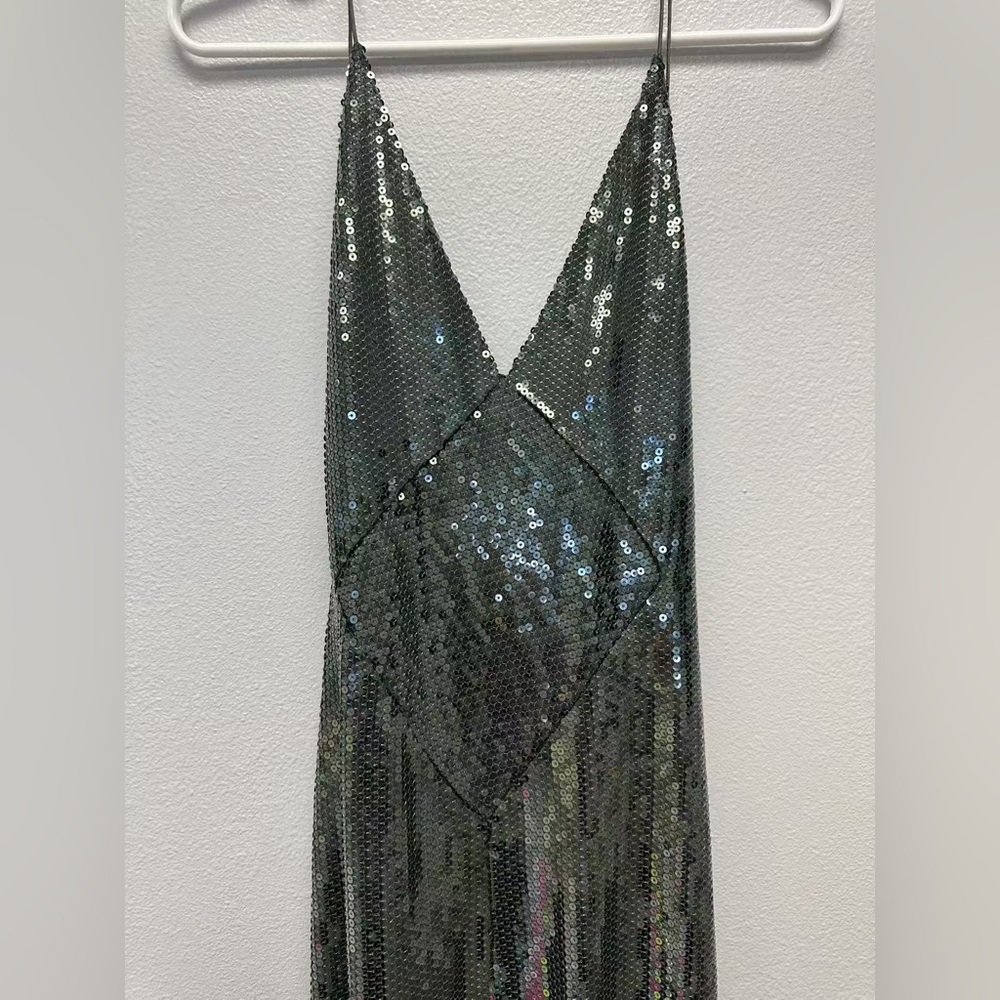 Alex Perry Backless Sequin Dress Olive - Picture 3 of 6
